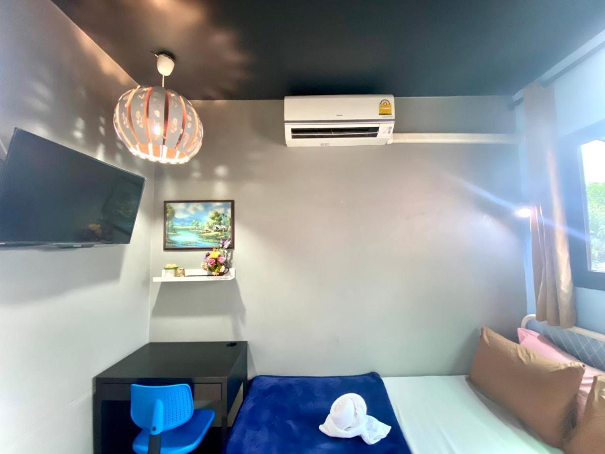 4J Lodge Bangkok Luaran gambar