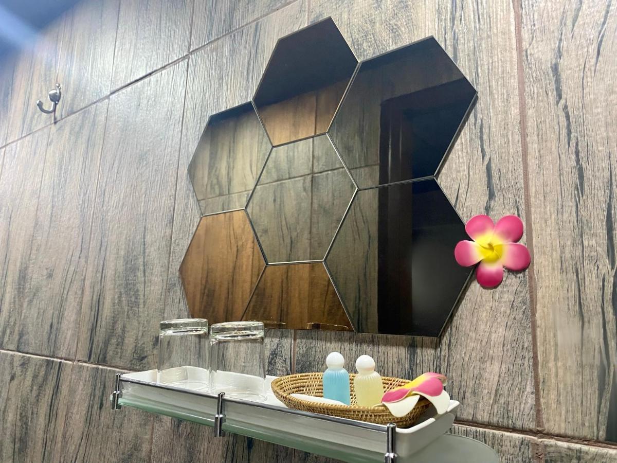 4J Lodge Bangkok Luaran gambar