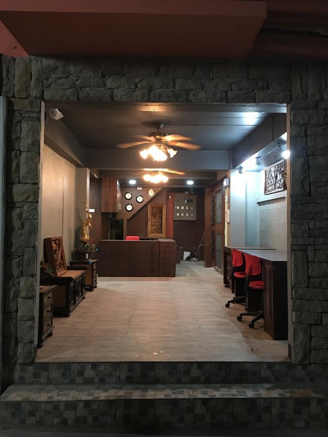 4J Lodge Bangkok Luaran gambar